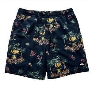 Quiksilver Everyday Scenic Volley Shorts Mens M Swim Trunks Hawaiian Island